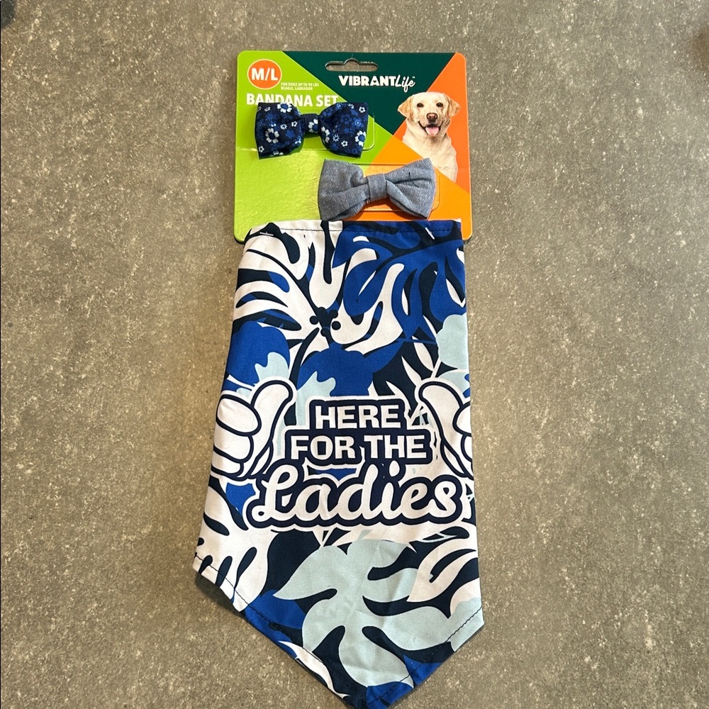 Bandana and Bow tie set size M/L NWT - Picture 2 of 5